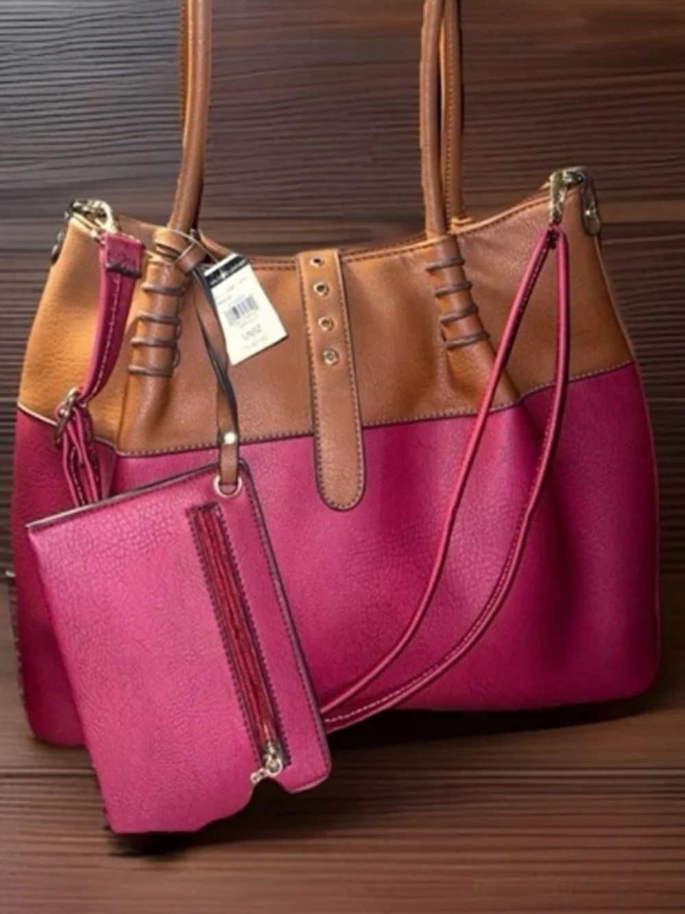 Wilson’s Leather Carryall Bag with wallet and matching cosmetic bag, NWTs
